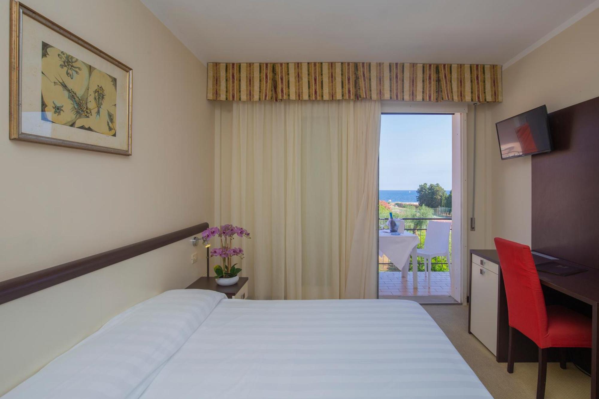 Hotel Fabricia Портоферрайо Екстер'єр фото